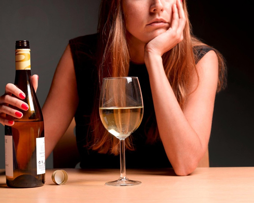 Анонимное лечение женского алкоголизма в Хвалынске
